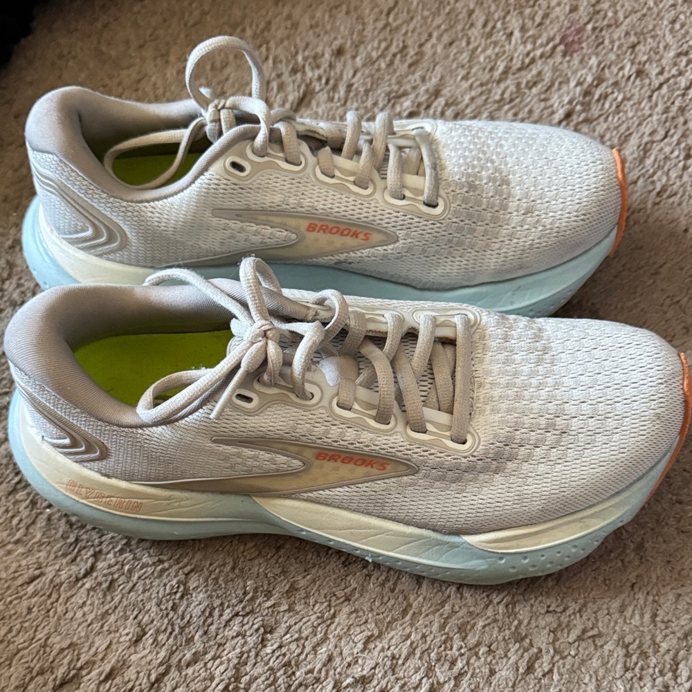 Brooks Women's Light Gray and Blue Running Shoes